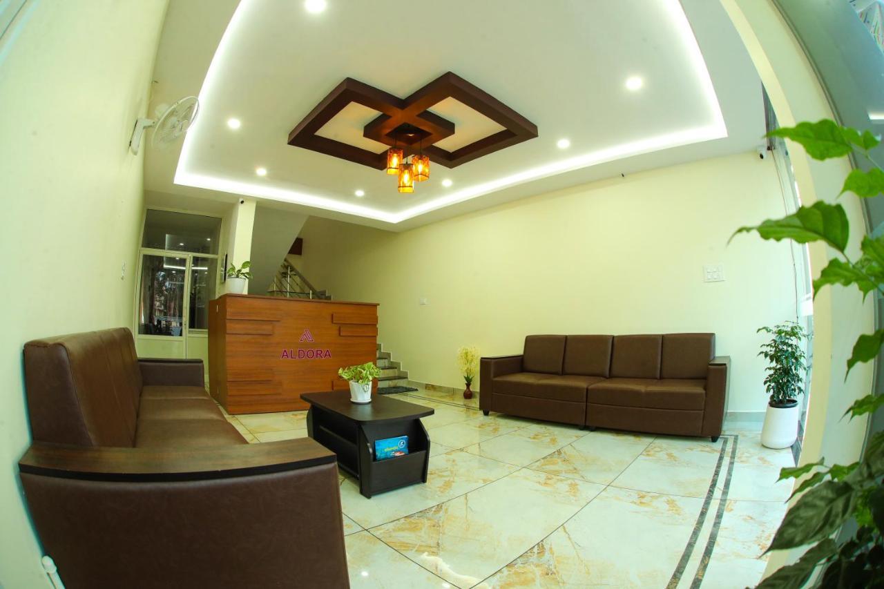 Hotel Aldora Airport Residency à Nedumbassery Extérieur photo